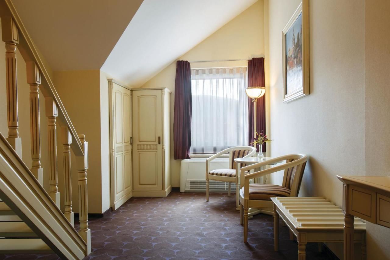 Отель DoubleTree by Hilton Hotel Sighisoara - Cavaler Сигишоара-24